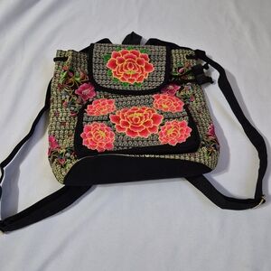 Floral Embroidered Women's Backpack